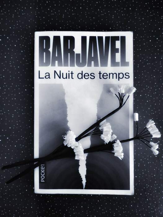 Couverture du livre "La nuit des temps" de Barjavel